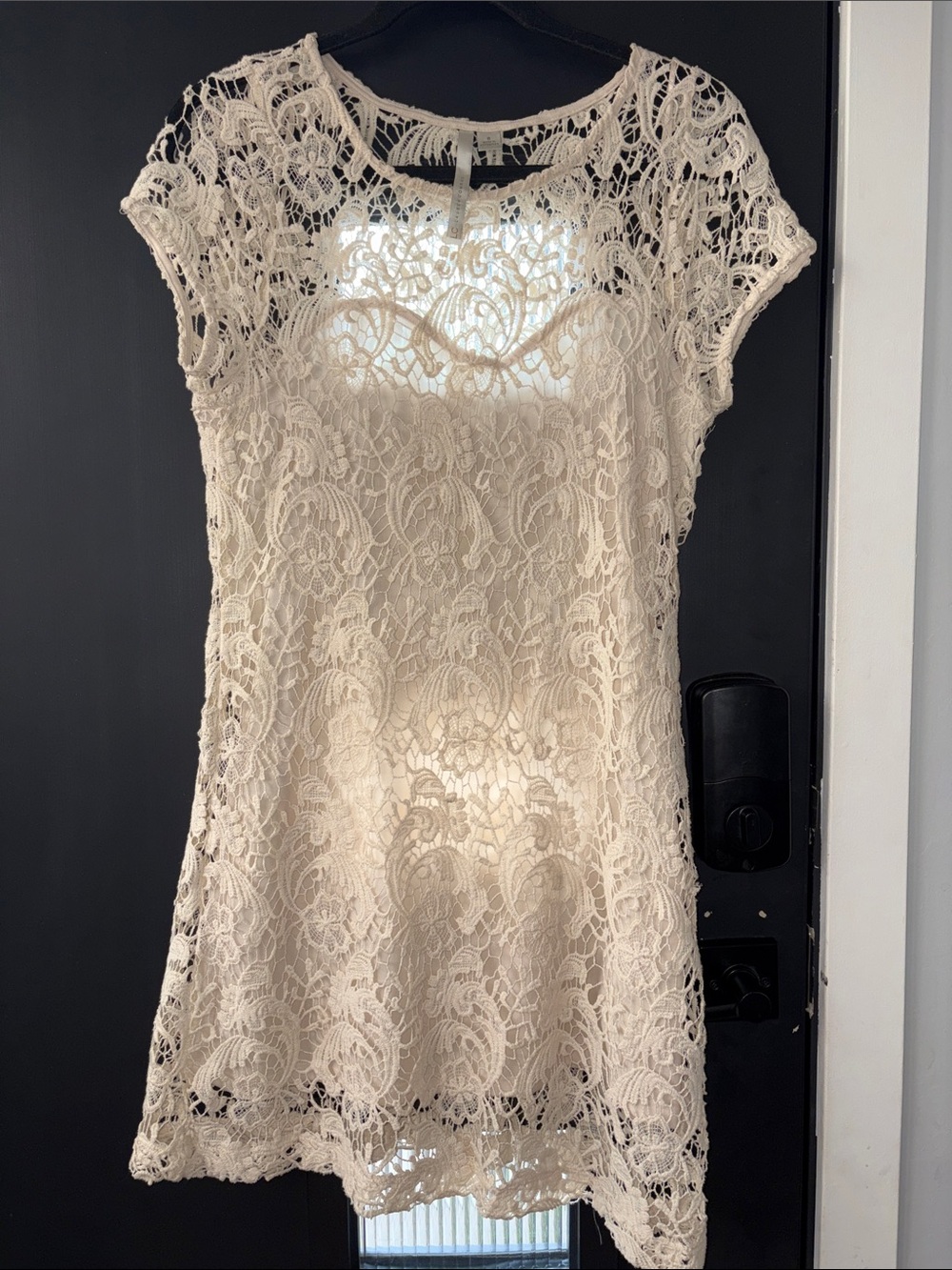 Low Start! Lauren Conrad Size 8 Women's Cream Lace Dress